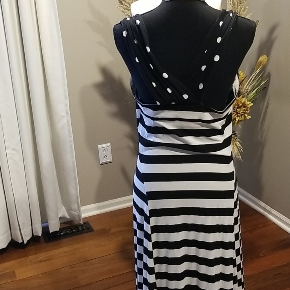 Christina Black and White Dress - Picture 5 of 6